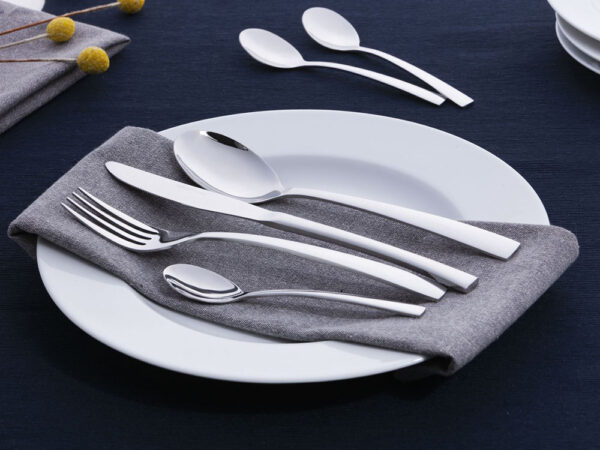 ZESTAW SZTUĆCY 24 ELEMENTY NA 6 OSÓB FUTURE - obrazek 6