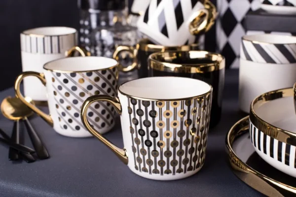 KUBEK PROSTY PALAZZO 330 ML Z OZDOBNYM UCHEM - obrazek 4