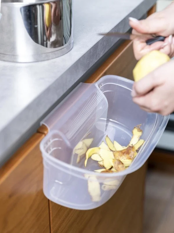 POJEMNIK NA ODPADY KUCHENNE WISZĄCY NA SZAFKĘ - obrazek 3