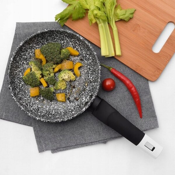 Patelnia ceramiczna MARMURKOWA indukcja  nieprzywierająca 20 cm - obrazek 7