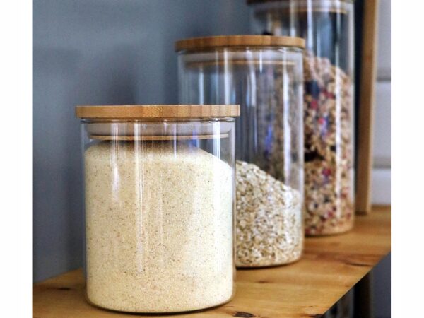 Pojemnik szklany na makaron płatki sypkie z bambusową pokrywą 10x17 cm - obrazek 2