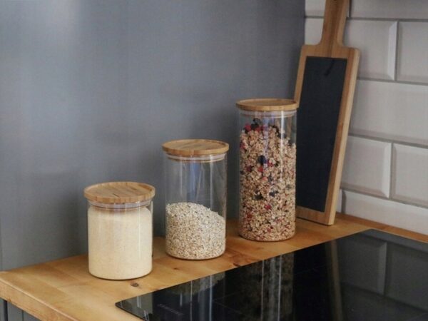 Pojemnik szklany na makaron płatki sypkie z bambusową pokrywą 10x17 cm - obrazek 10